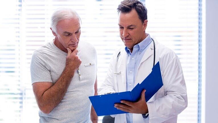 the doctor prescribes treatment for prostatitis